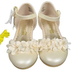 NWT SmartFit Toddler Girl Size 7 Beige Cici Flower Girl Heel Fancy Dress Shoes